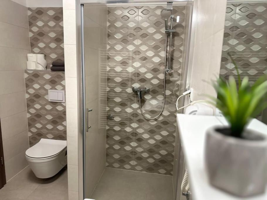 4you: Urban Dreams Apartment